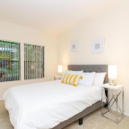 Located Perfectly 2 Bedroom Downtown Los Angeles Лос-Анджелес Экстерьер фото