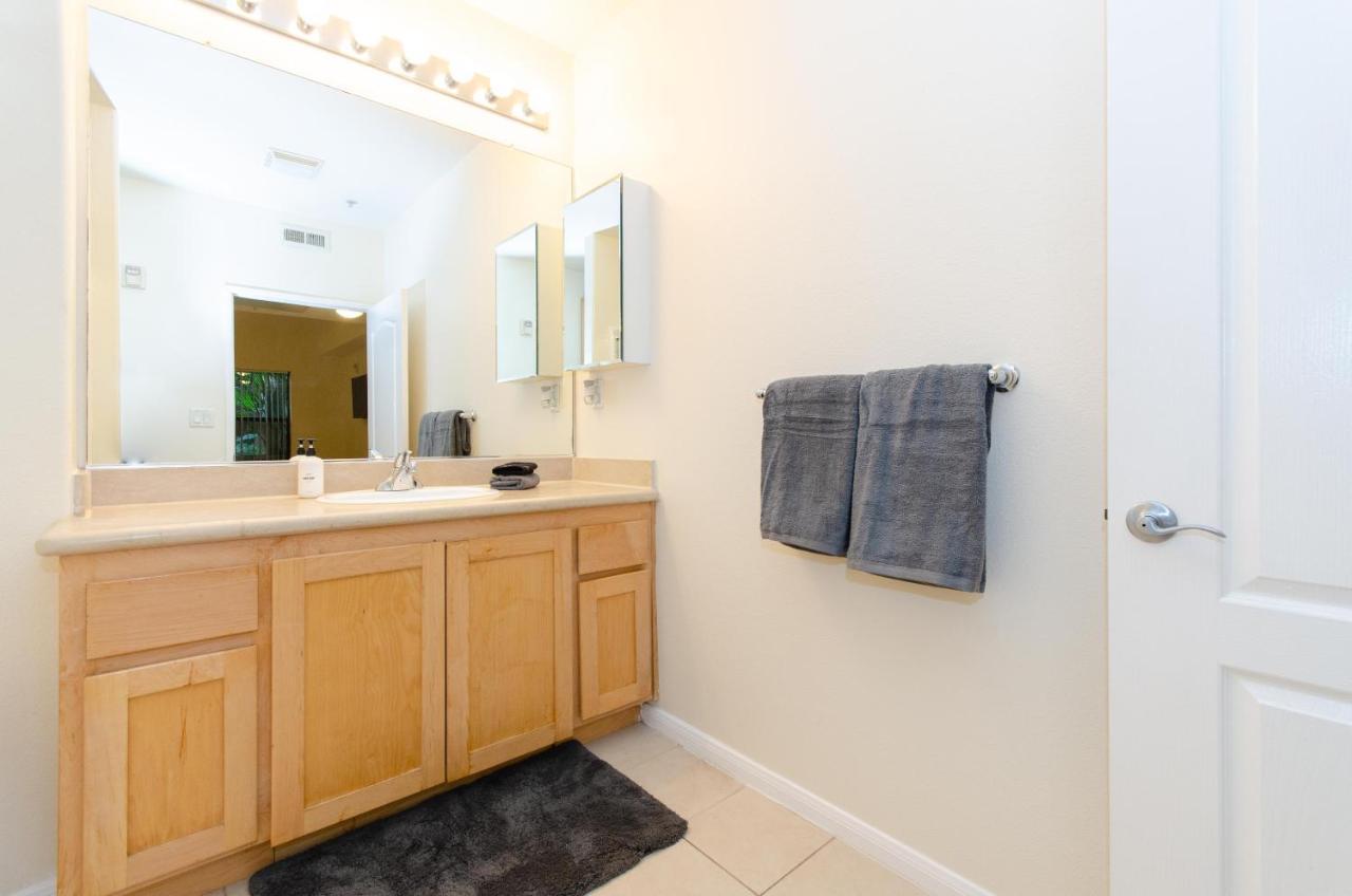 Located Perfectly 2 Bedroom Downtown Los Angeles Лос-Анджелес Экстерьер фото
