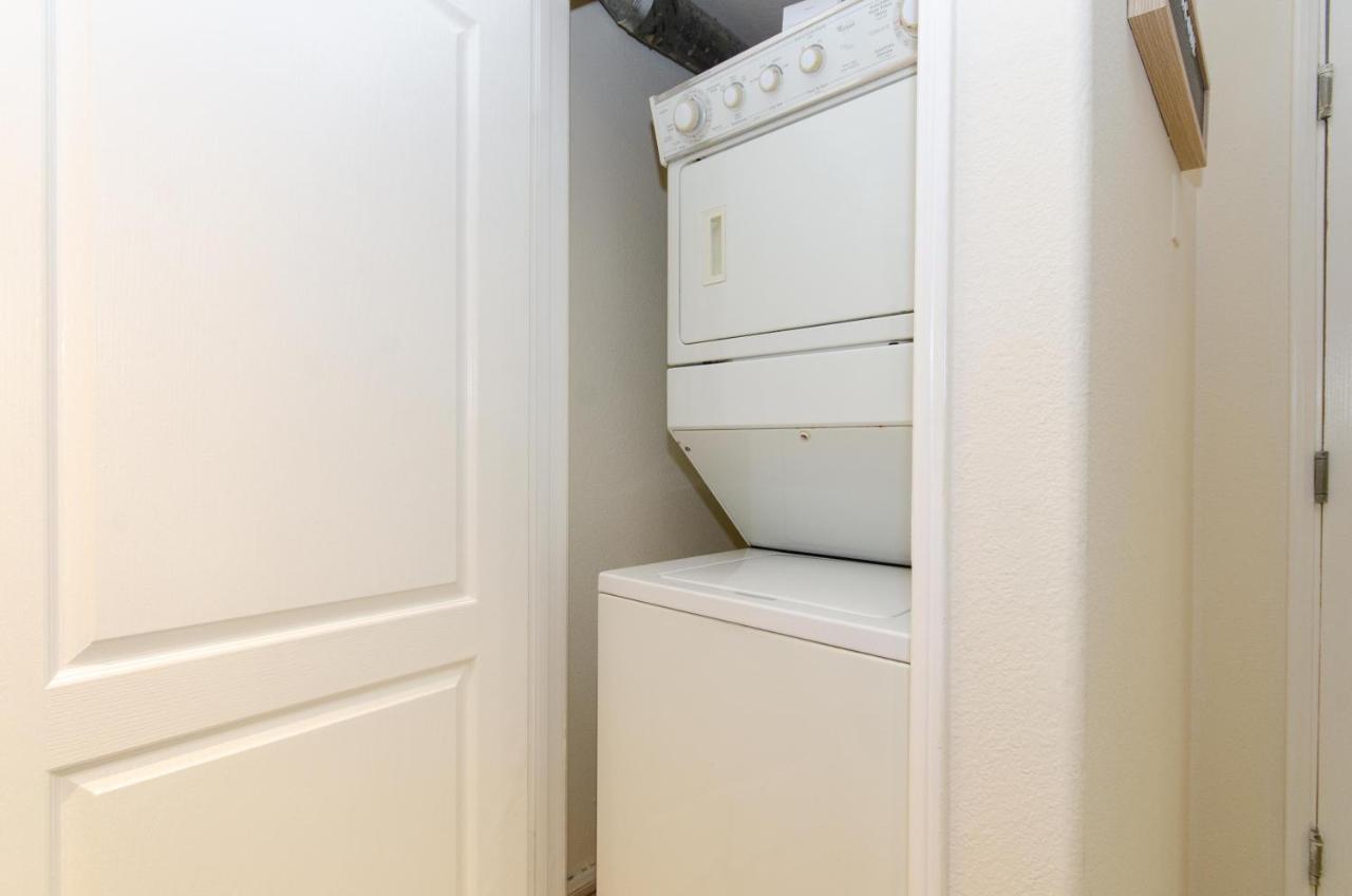 Located Perfectly 2 Bedroom Downtown Los Angeles Лос-Анджелес Экстерьер фото