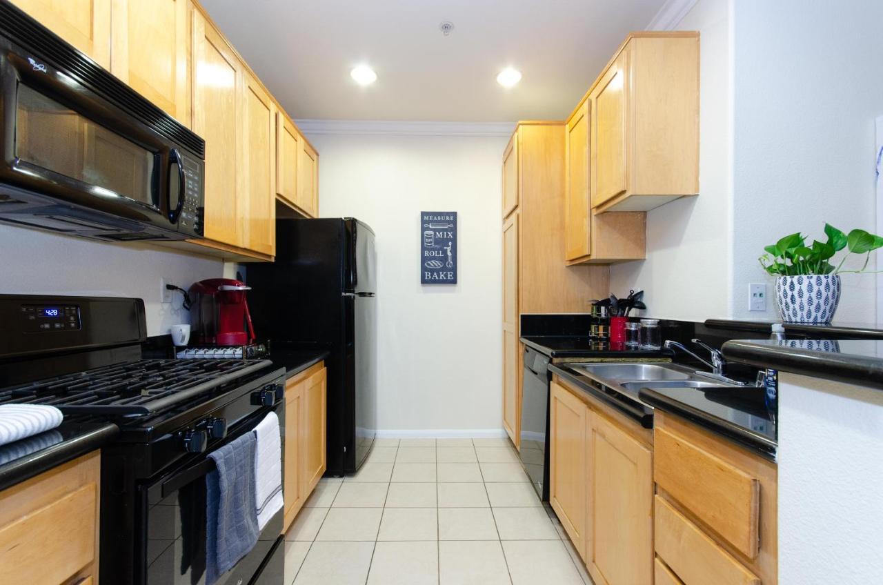 Located Perfectly 2 Bedroom Downtown Los Angeles Лос-Анджелес Экстерьер фото